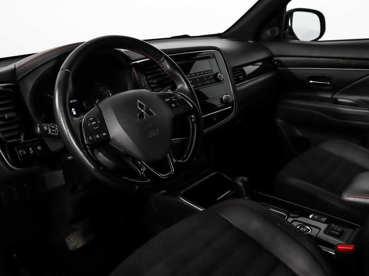 Купить Mitsubishi Outlander, 2021, 74 533 км.. Фото: #8
