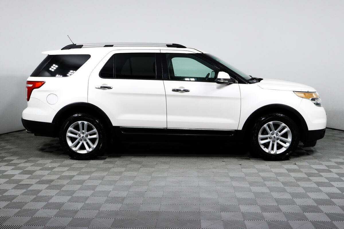 Купить Ford Explorer, 2012, 146 721 км.. Фото: #3