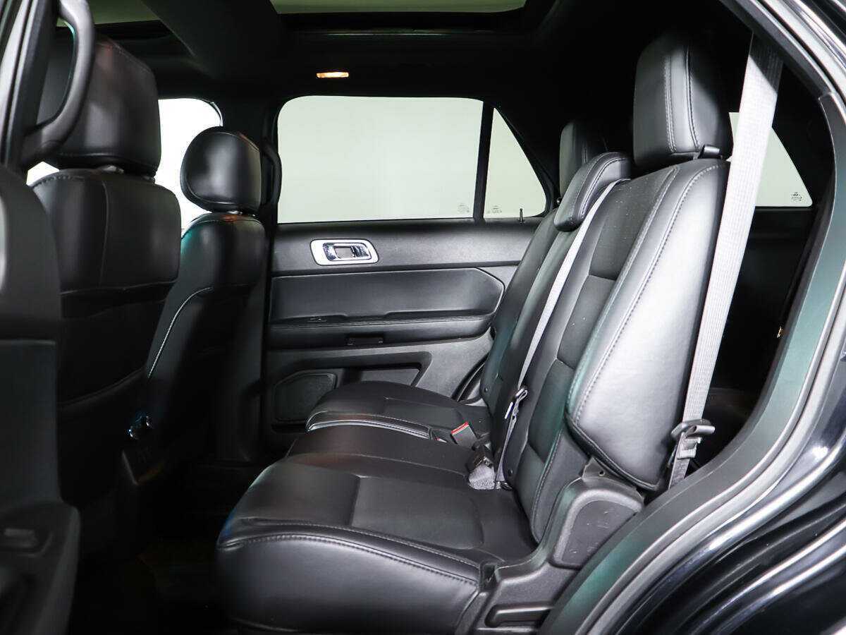 Купить Ford Explorer, 2015, 116 727 км.. Фото: #9
