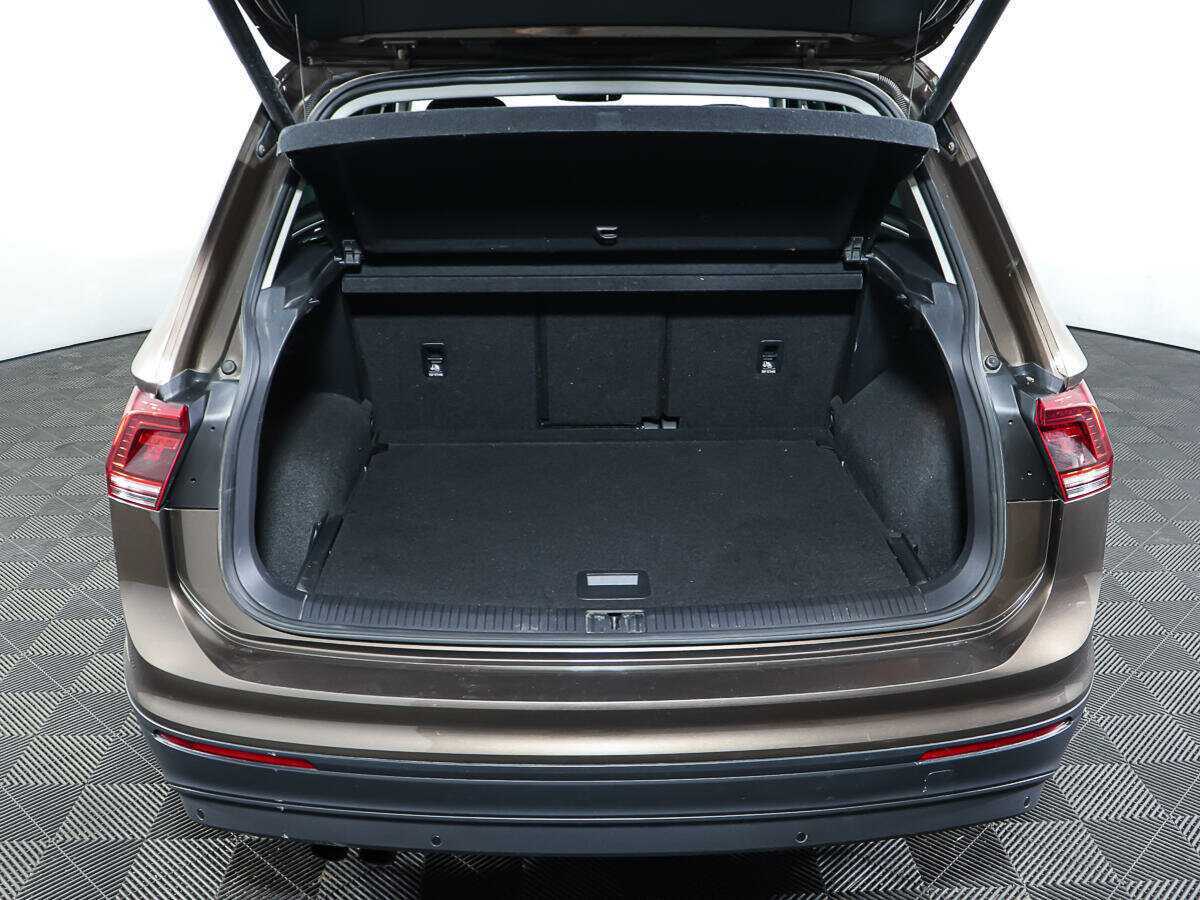 Купить Volkswagen Tiguan, 2019, 104 846 км.. Фото: #9
