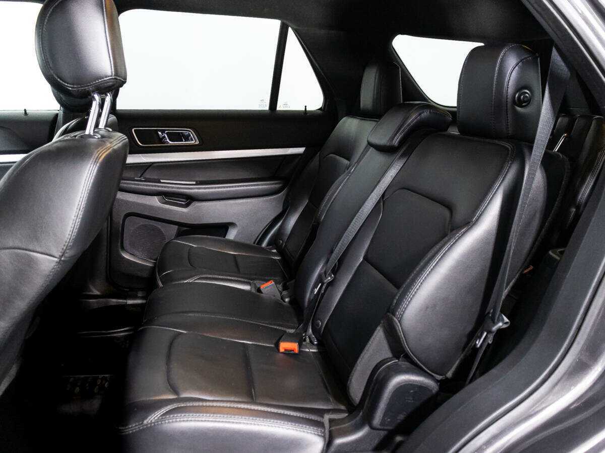 Купить Ford Explorer, 2017, 141 500 км.. Фото: #9