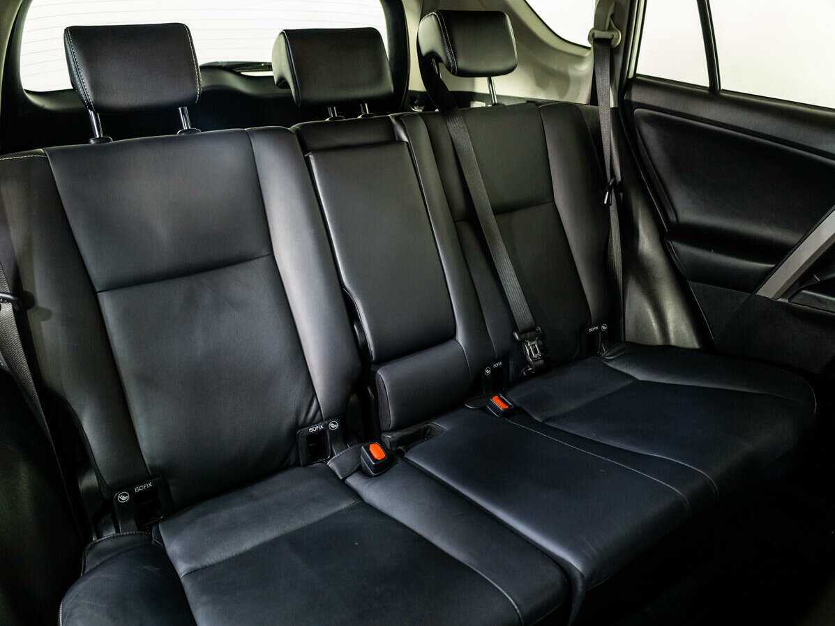 Купить Toyota RAV4, 2015, 68 190 км.. Фото: #9