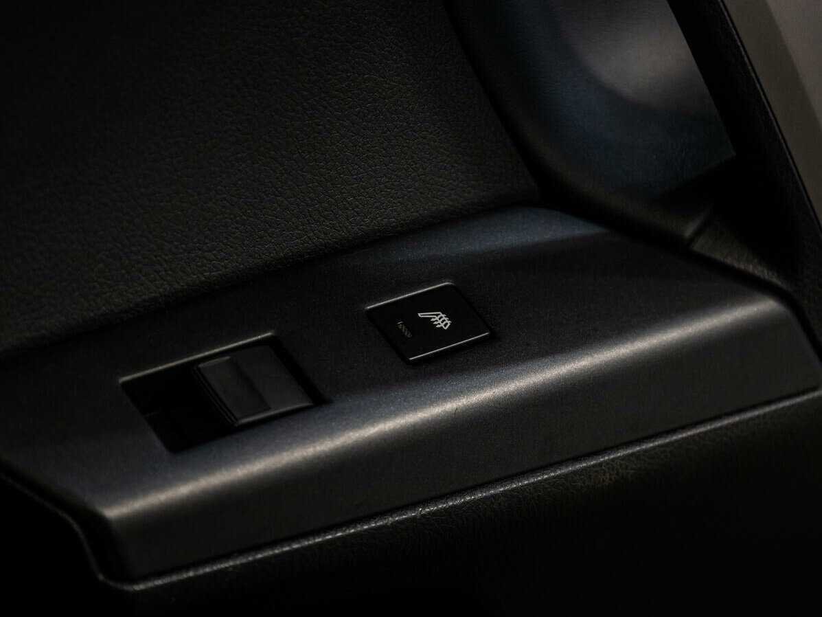 Купить Toyota RAV4, 2015, 68 190 км.. Фото: #24