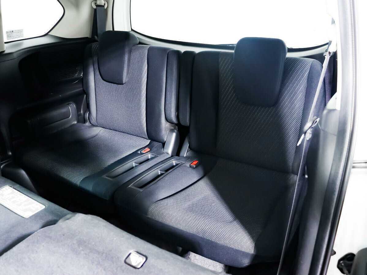 Купить Honda Freed, 2013, 146 000 км.. Фото: #12