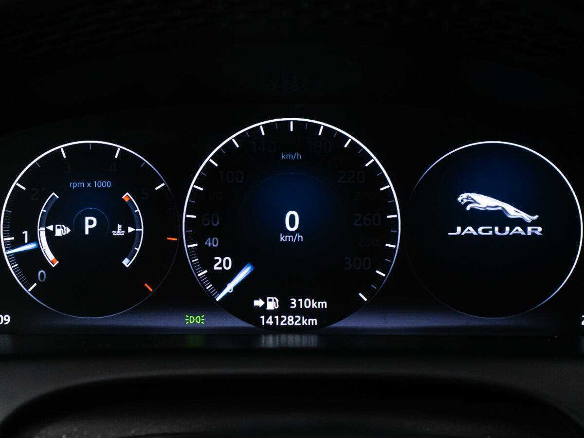 Купить Jaguar XJ, 2016, 141 280 км.. Фото: #11