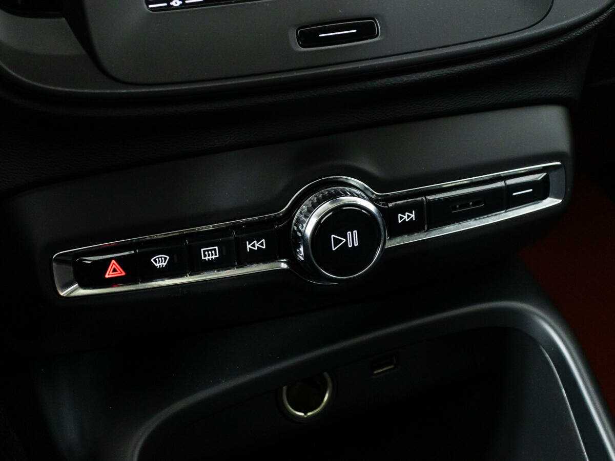 Купить Volvo XC40, 2018, 149 672 км.. Фото: #17