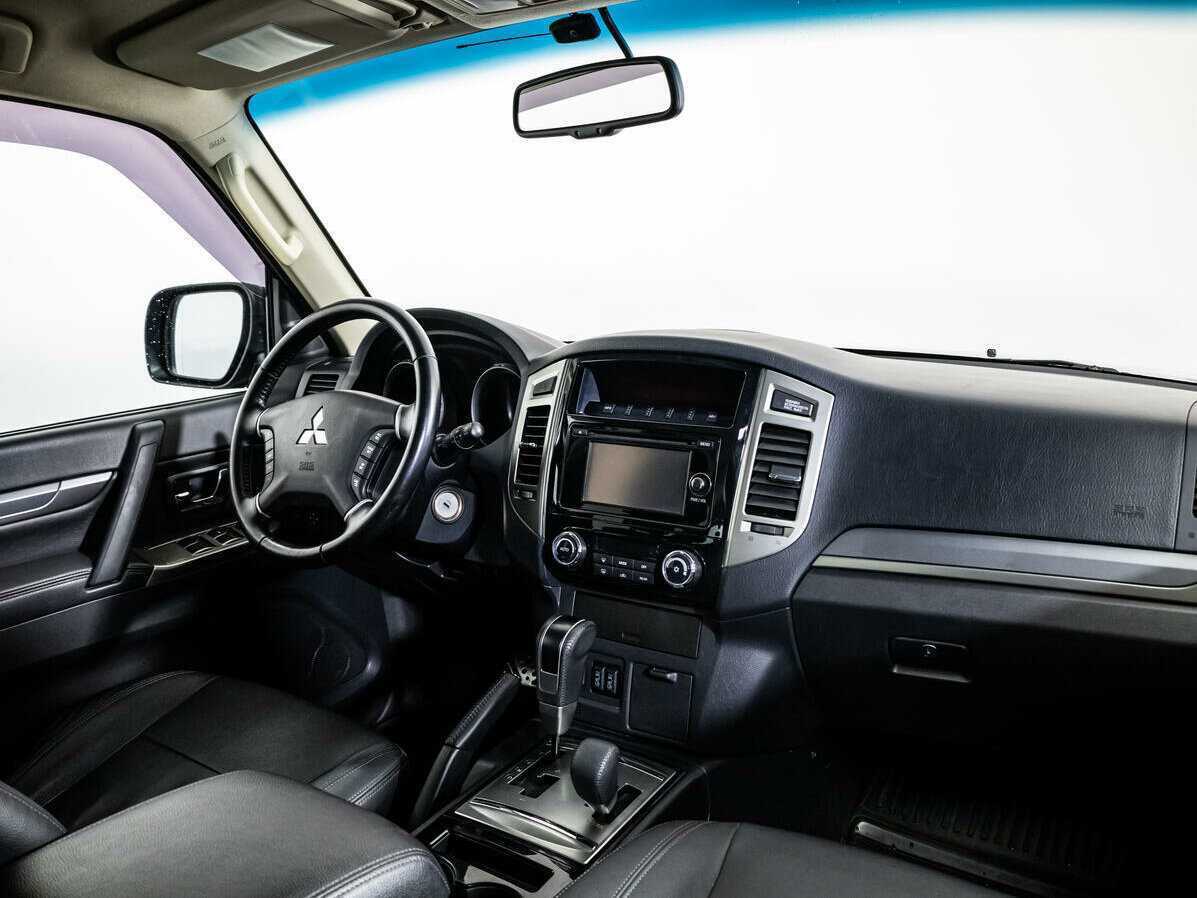 Купить Mitsubishi Pajero, 2018, 70 500 км.. Фото: #6