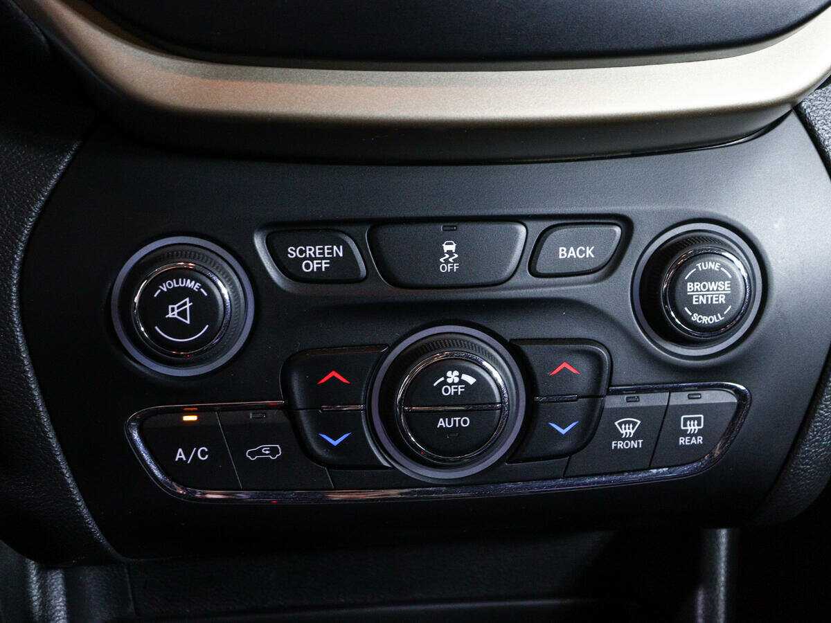 Купить Jeep Cherokee, 2014, 134 744 км.. Фото: #17