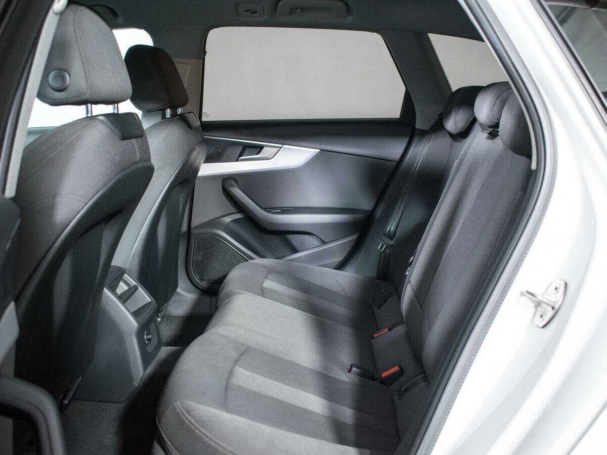 Купить Ауди А4, 2018, 256 839 км.. Фото: #9