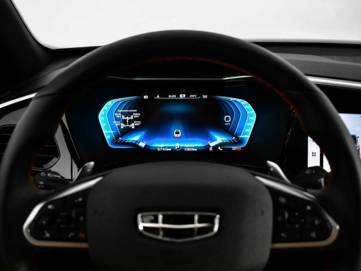 Купить Джили Тугелла, 2023, 11 352 км.. Фото: #8