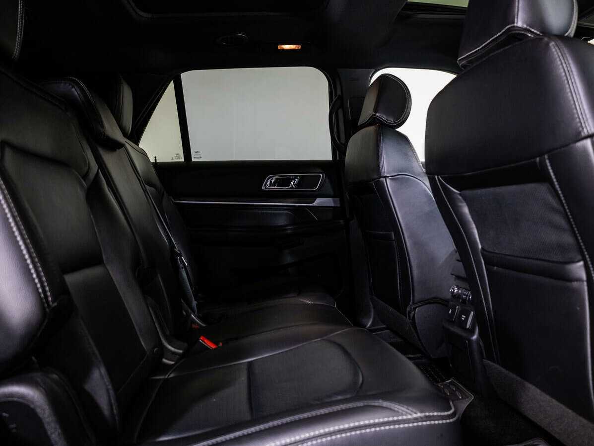 Купить Ford Explorer, 2015, 184 902 км.. Фото: #10