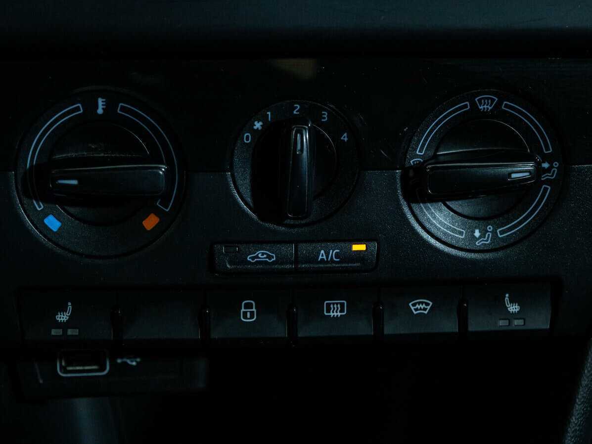 Купить Шкода Рапид, 2019, 160 141 км.. Фото: #10