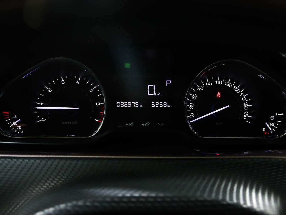 Купить Peugeot 2008, 2014, 92 000 км.. Фото: #8