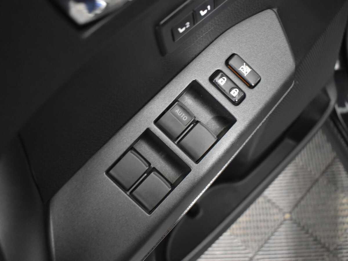 Купить Toyota RAV4, 2018, 119 047 км.. Фото: #8