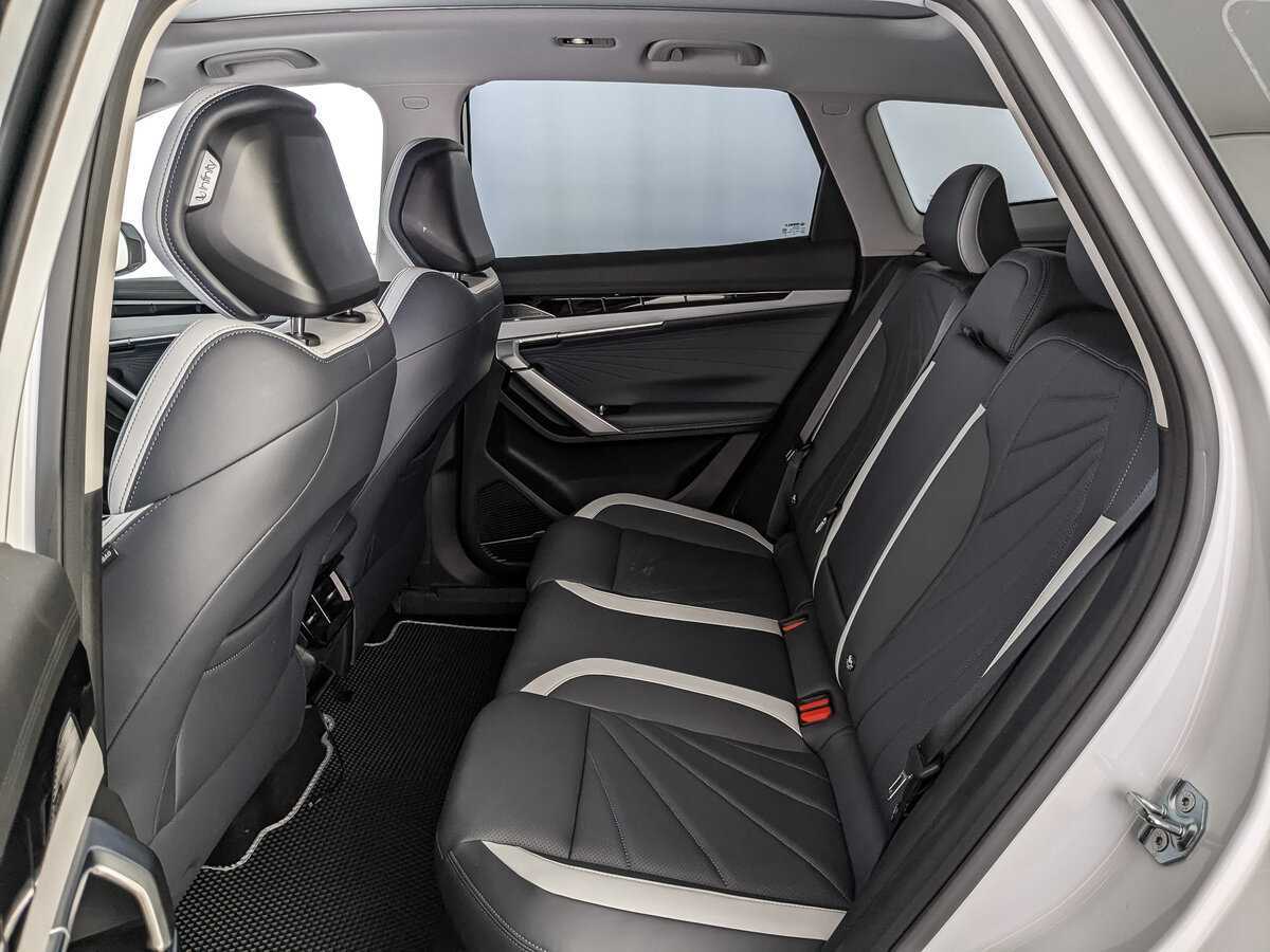 Купить Geely Atlas, 2024, 2 460 км.. Фото: #12