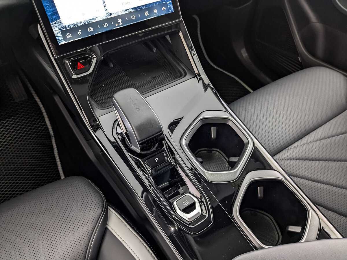 Купить Geely Atlas, 2024, 2 460 км.. Фото: #21