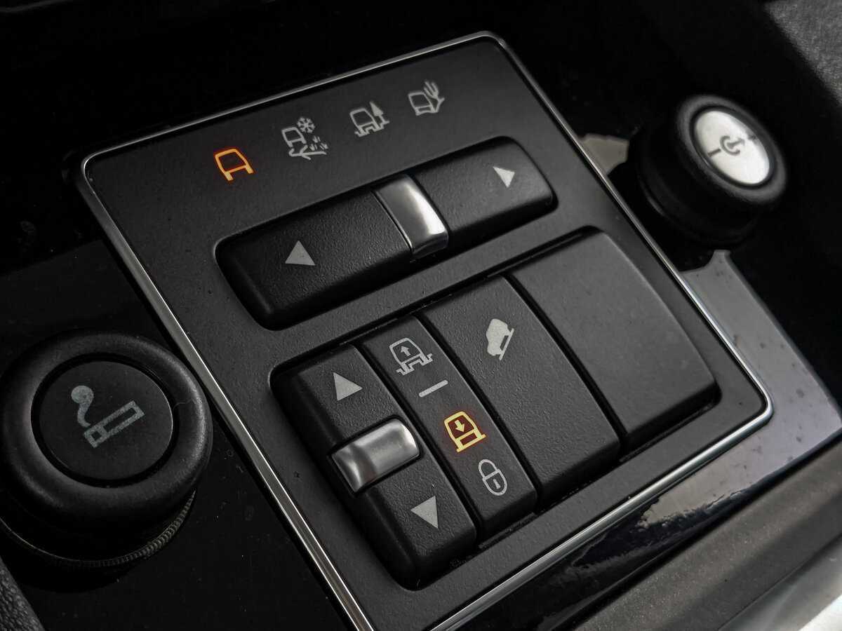 Купить Land Rover Discovery, 2014, 280 601 км.. Фото: #21