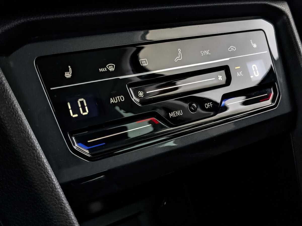 Купить Volkswagen Tiguan, 2021, 45 095 км.. Фото: #19