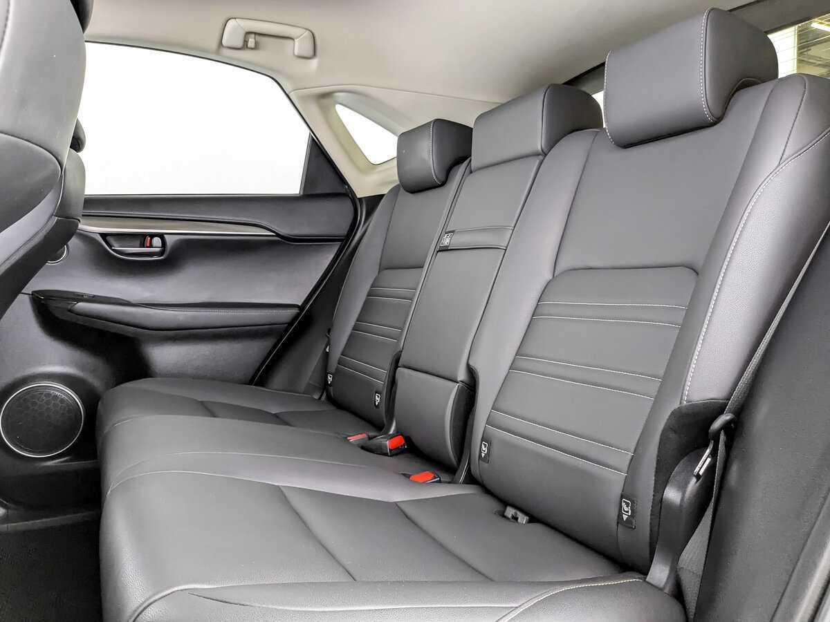 Купить Lexus NX, 2019, 90 681 км.. Фото: #9