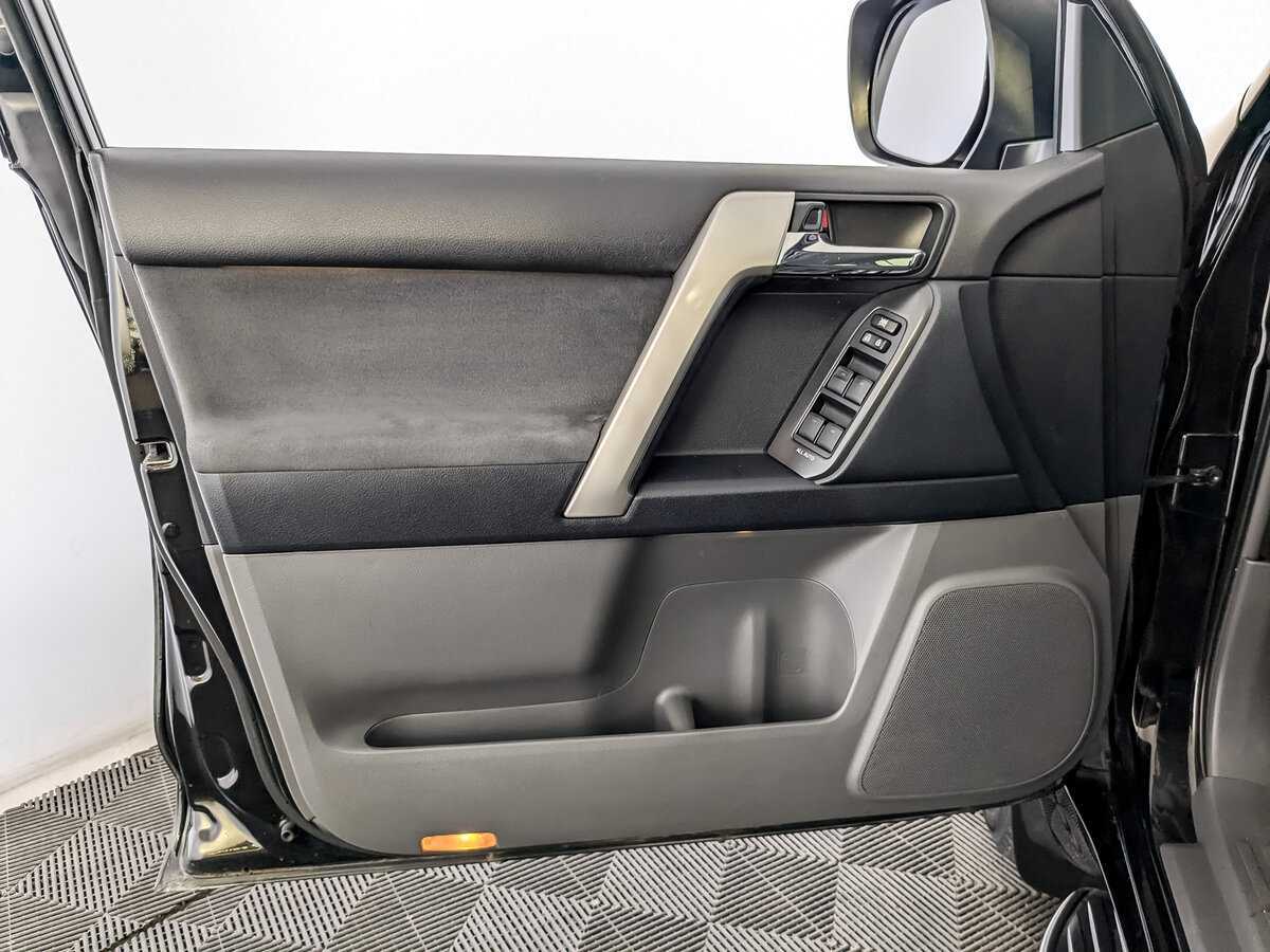 Купить Toyota Land Cruiser Prado, 2012, 203 489 км.. Фото: #14