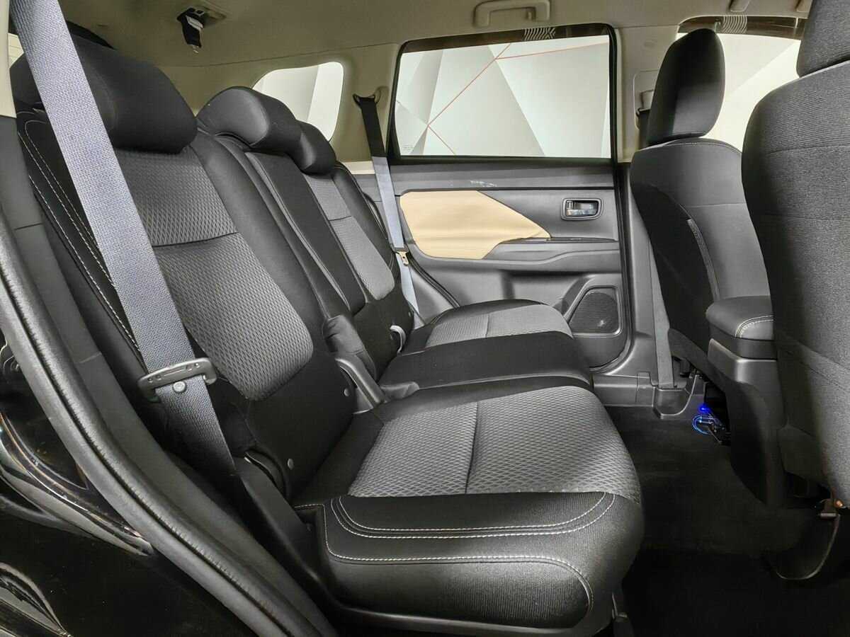 Купить Mitsubishi Outlander, 2019, 79 282 км.. Фото: #11