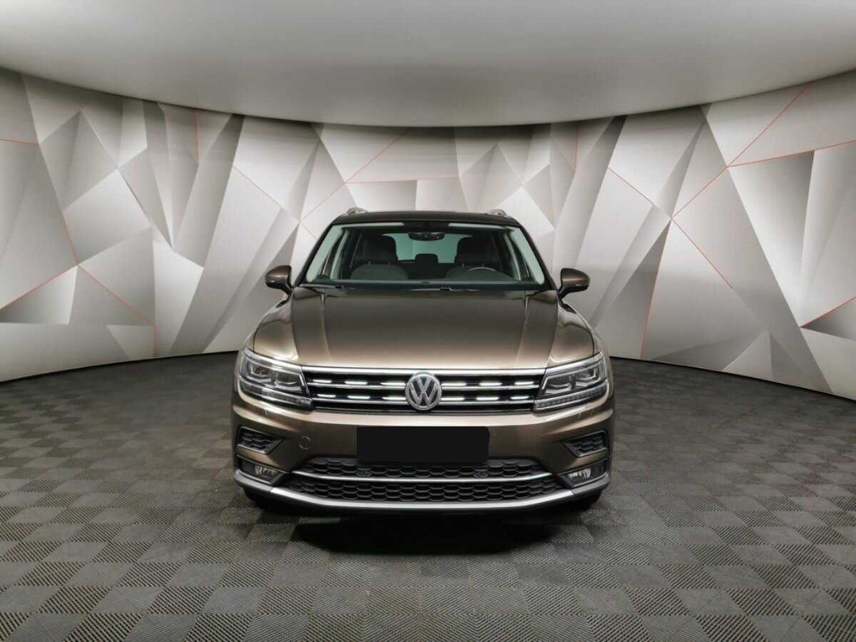 Купить Volkswagen Tiguan, 2018, 65 216 км.. Фото: #6