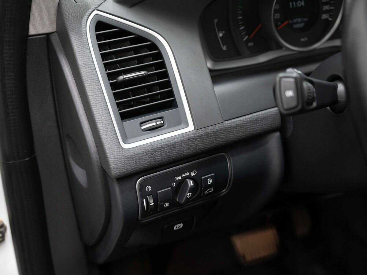Купить Volvo XC60, 2017, 100 800 км.. Фото: #18