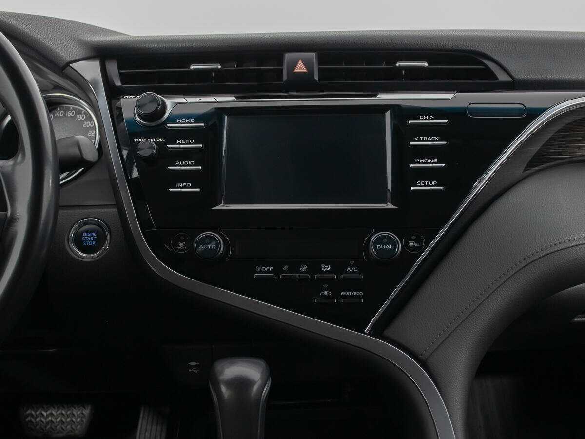 Купить Toyota Camry, 2018, 59 622 км.. Фото: #17