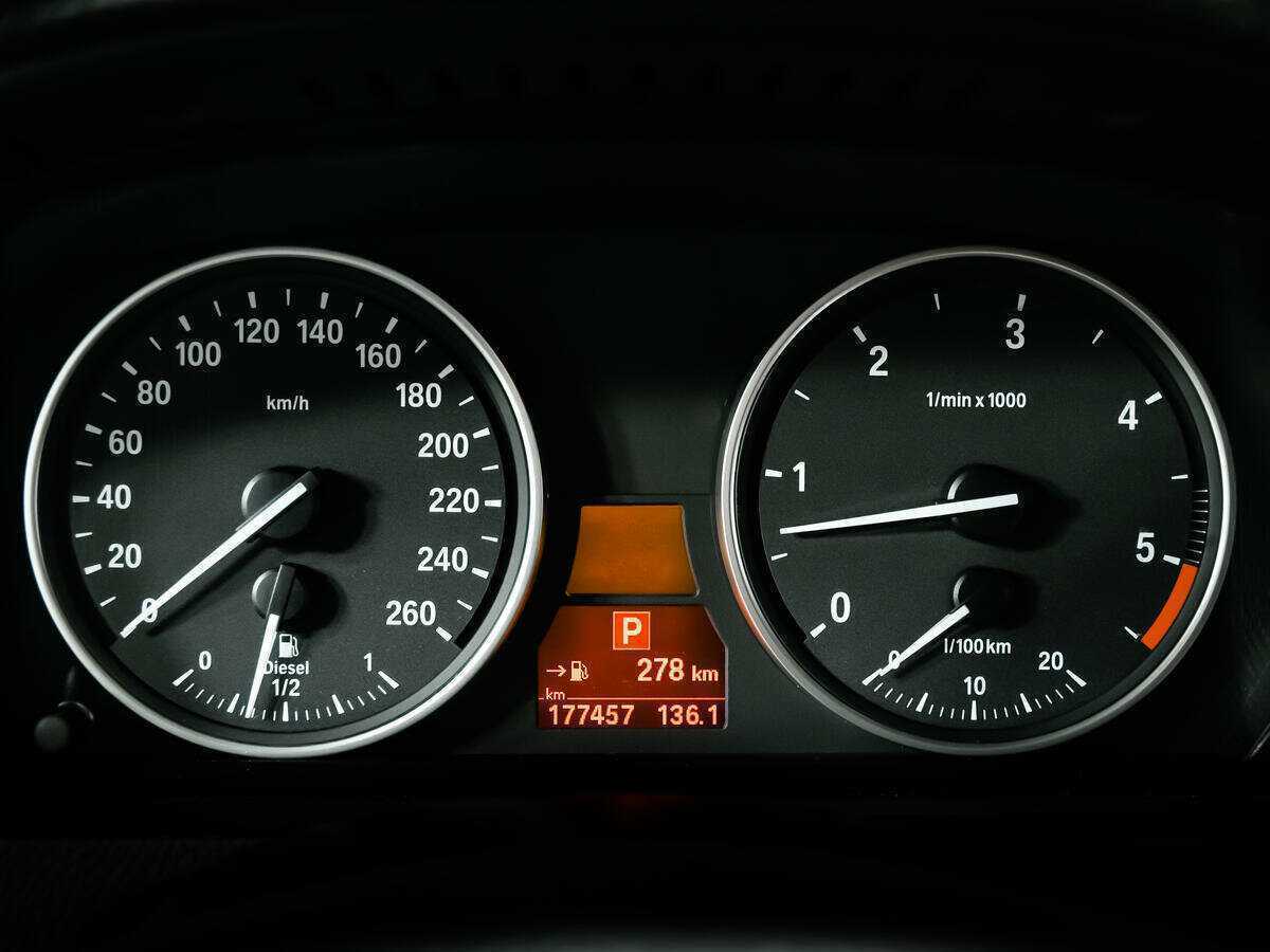 Купить BMW X5, 2012, 177 457 км.. Фото: #9