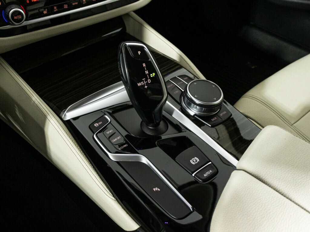 Купить БМВ 5 серии, 2016, 106 752 км.. Фото: #19