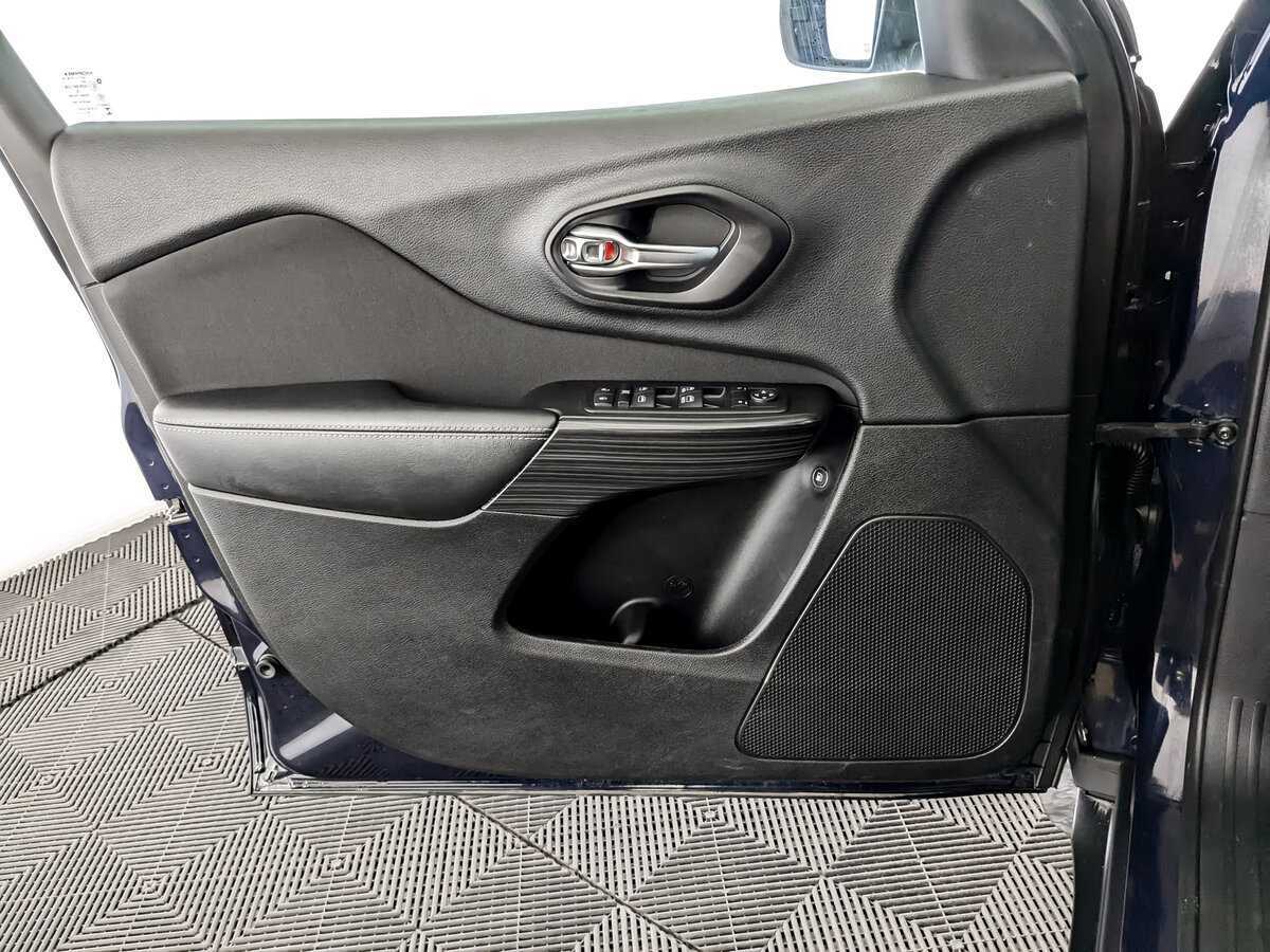 Купить Jeep Cherokee, 2014, 99 982 км.. Фото: #18