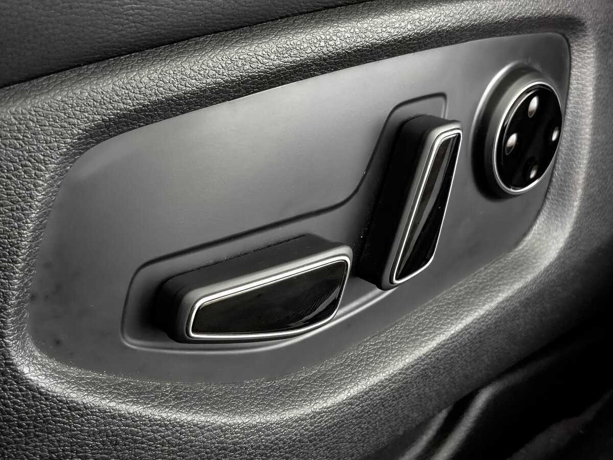 Купить Hyundai Genesis, 2015, 88 628 км.. Фото: #19