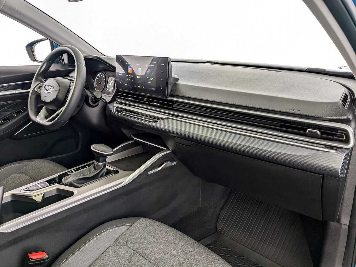 Купить Джили Эмгранд, 2023, 23 218 км.. Фото: #10