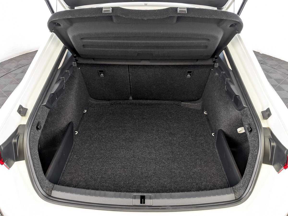 Купить Шкода Октавия, 2021, 47 804 км.. Фото: #9