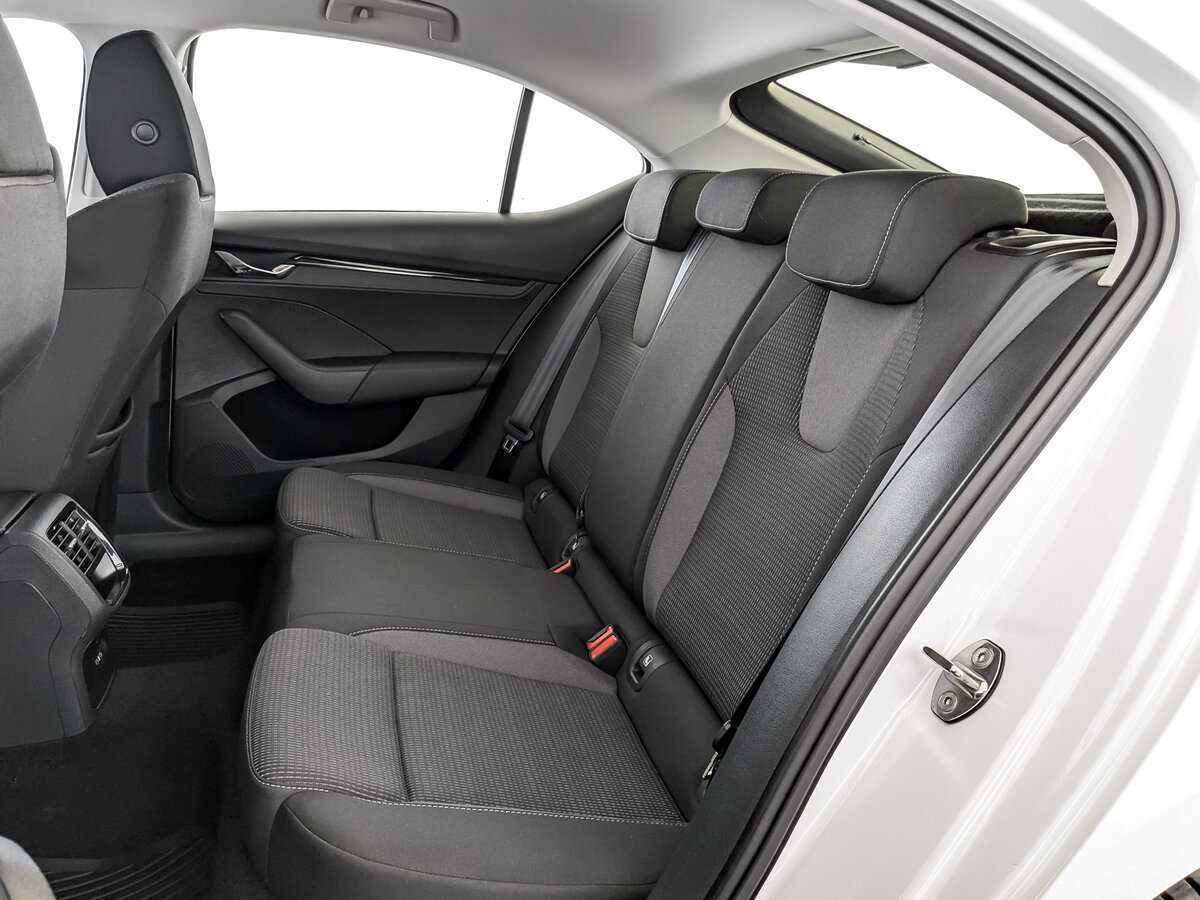 Купить Шкода Октавия, 2021, 47 804 км.. Фото: #11