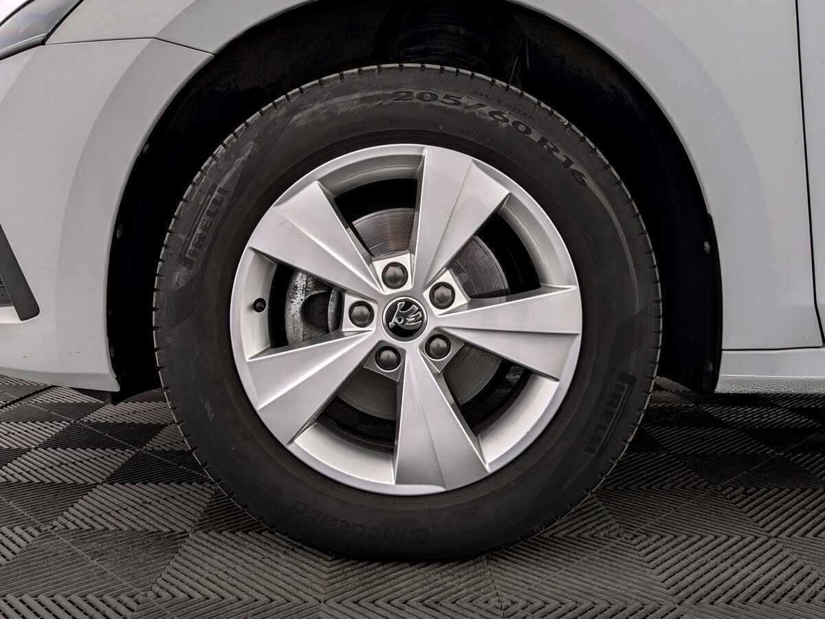 Купить Шкода Октавия, 2021, 47 804 км.. Фото: #17