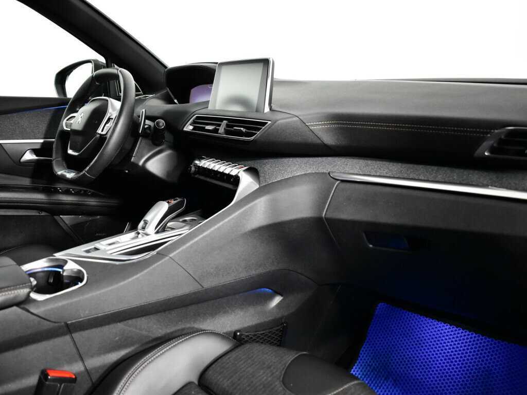 Купить Peugeot 3008, 2017, 87 839 км.. Фото: #8