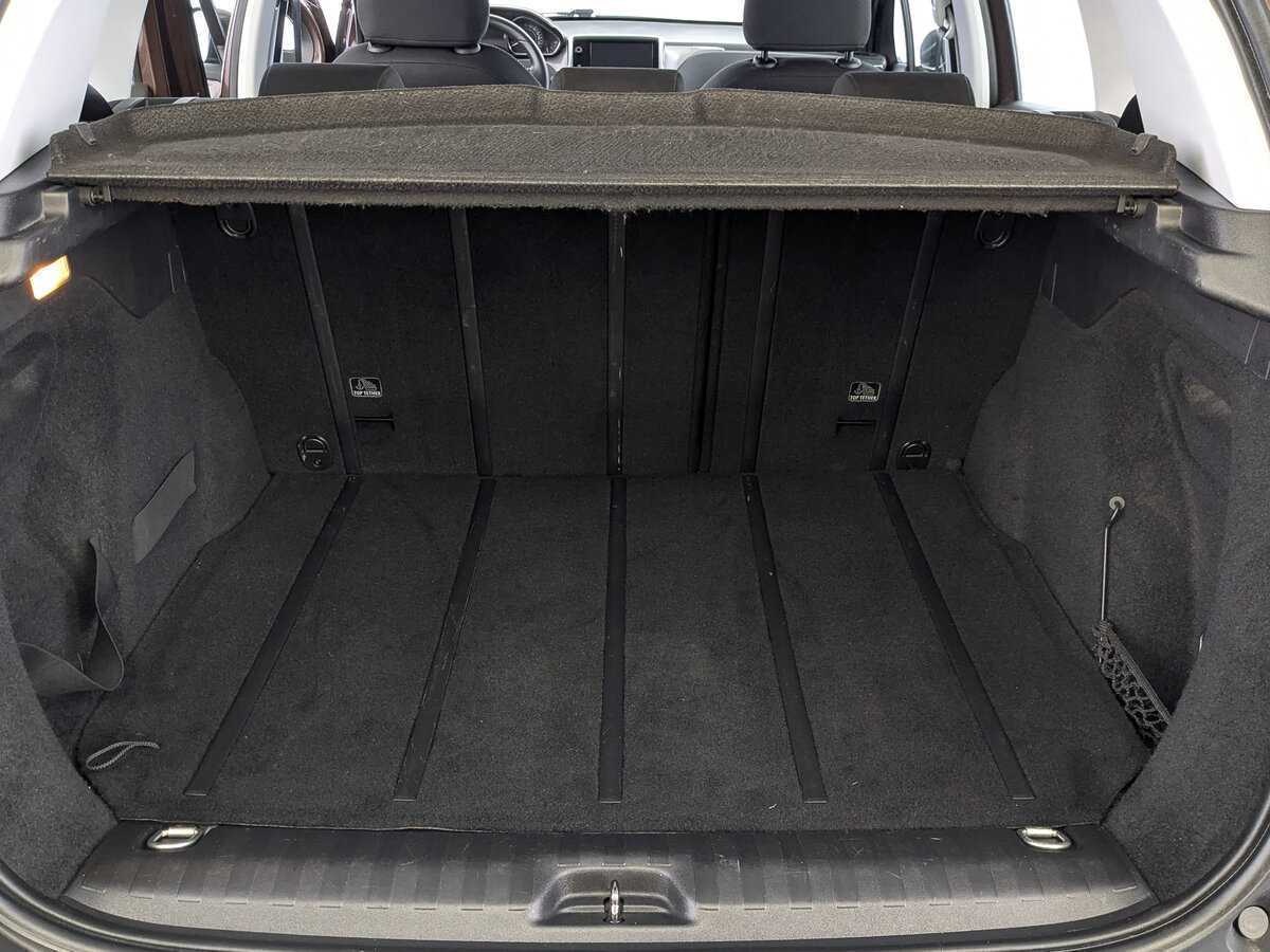 Купить Peugeot 2008, 2014, 113 475 км.. Фото: #9