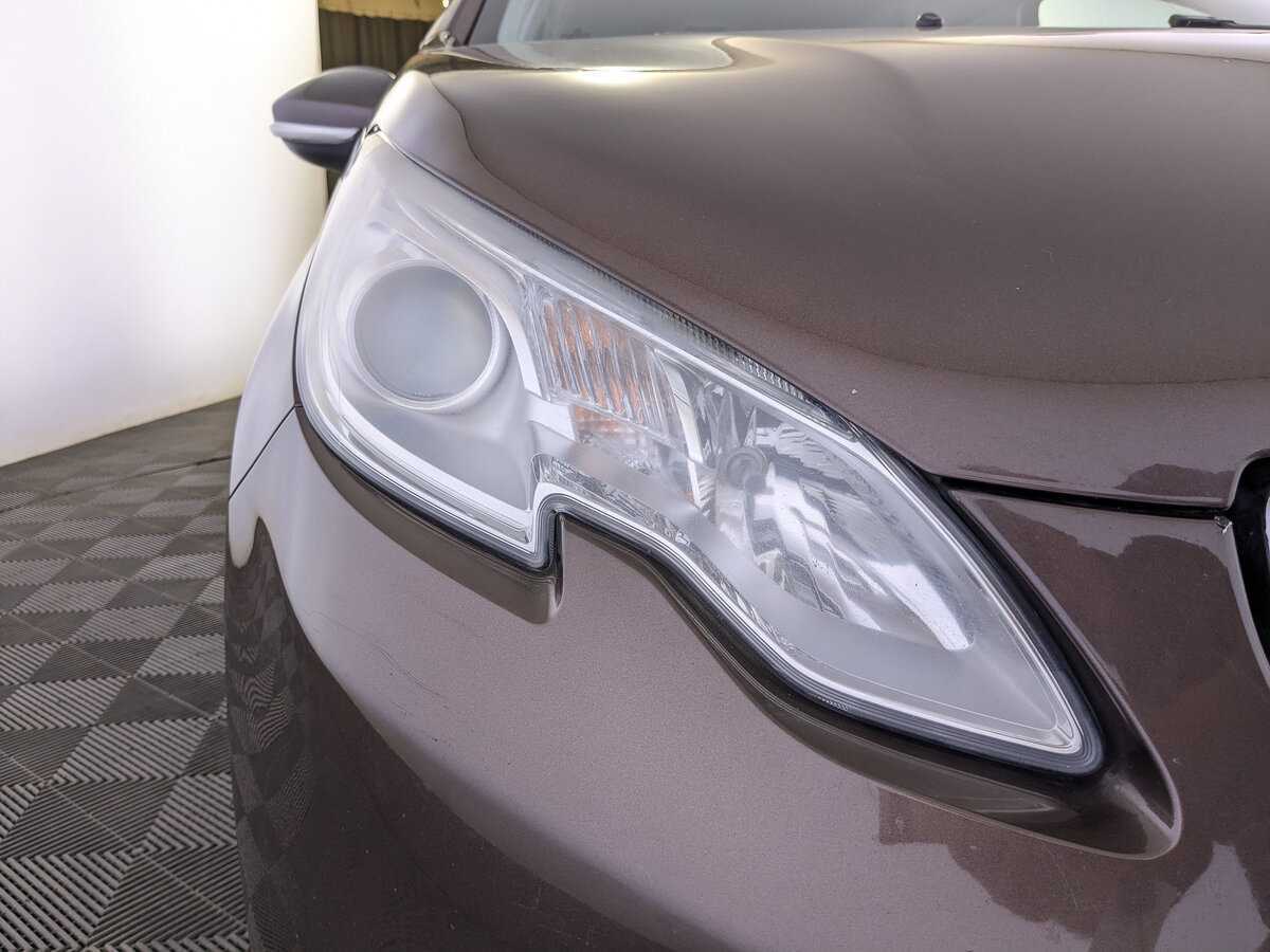 Купить Peugeot 2008, 2014, 113 475 км.. Фото: #10