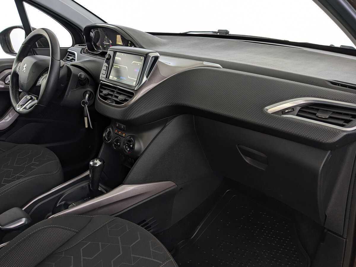 Купить Peugeot 2008, 2014, 113 475 км.. Фото: #12