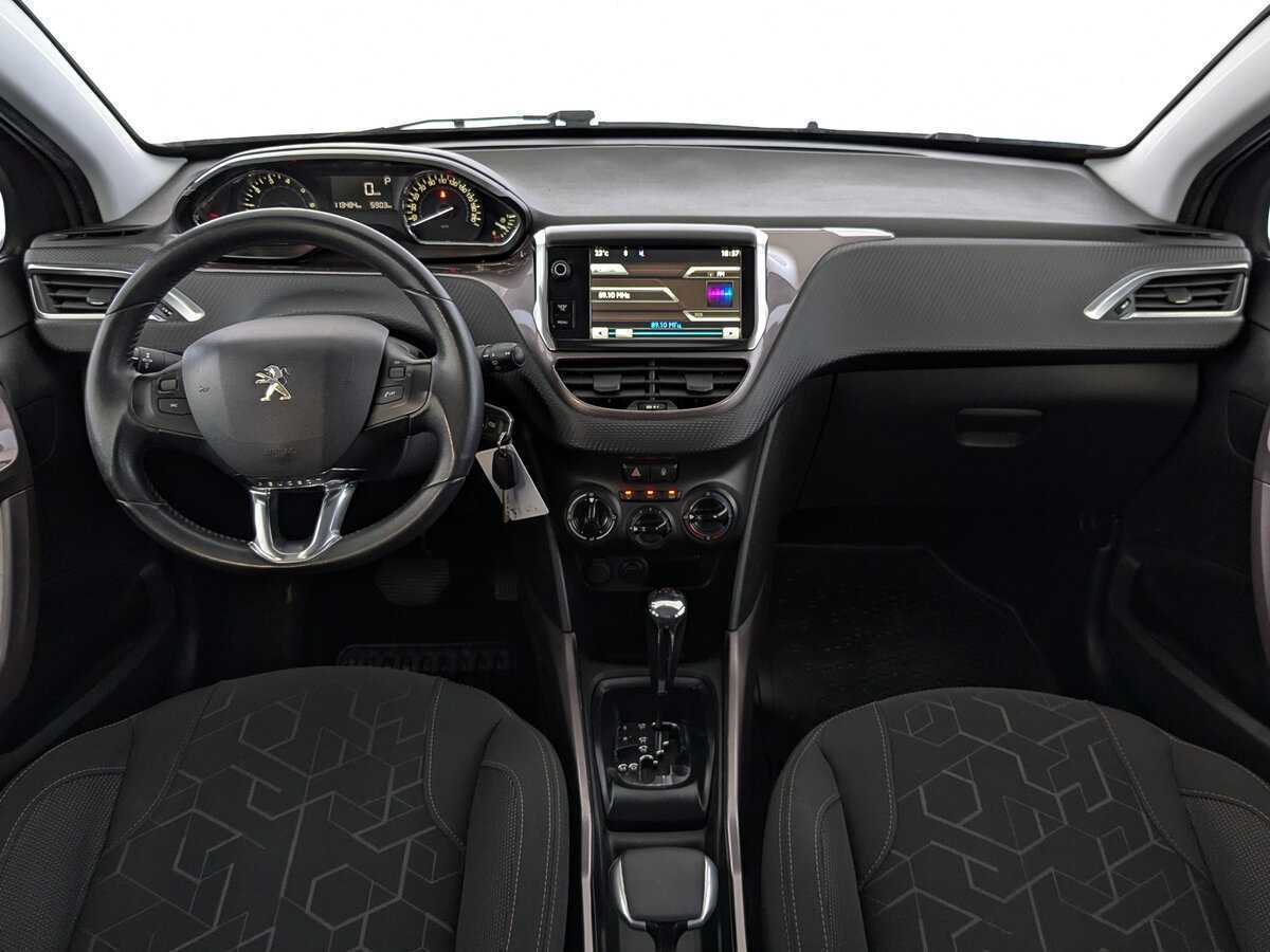 Купить Peugeot 2008, 2014, 113 475 км.. Фото: #13