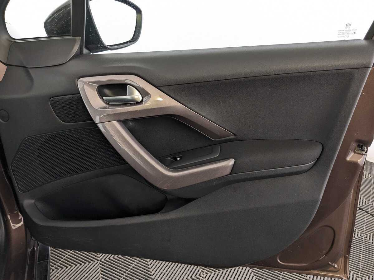 Купить Peugeot 2008, 2014, 113 475 км.. Фото: #24