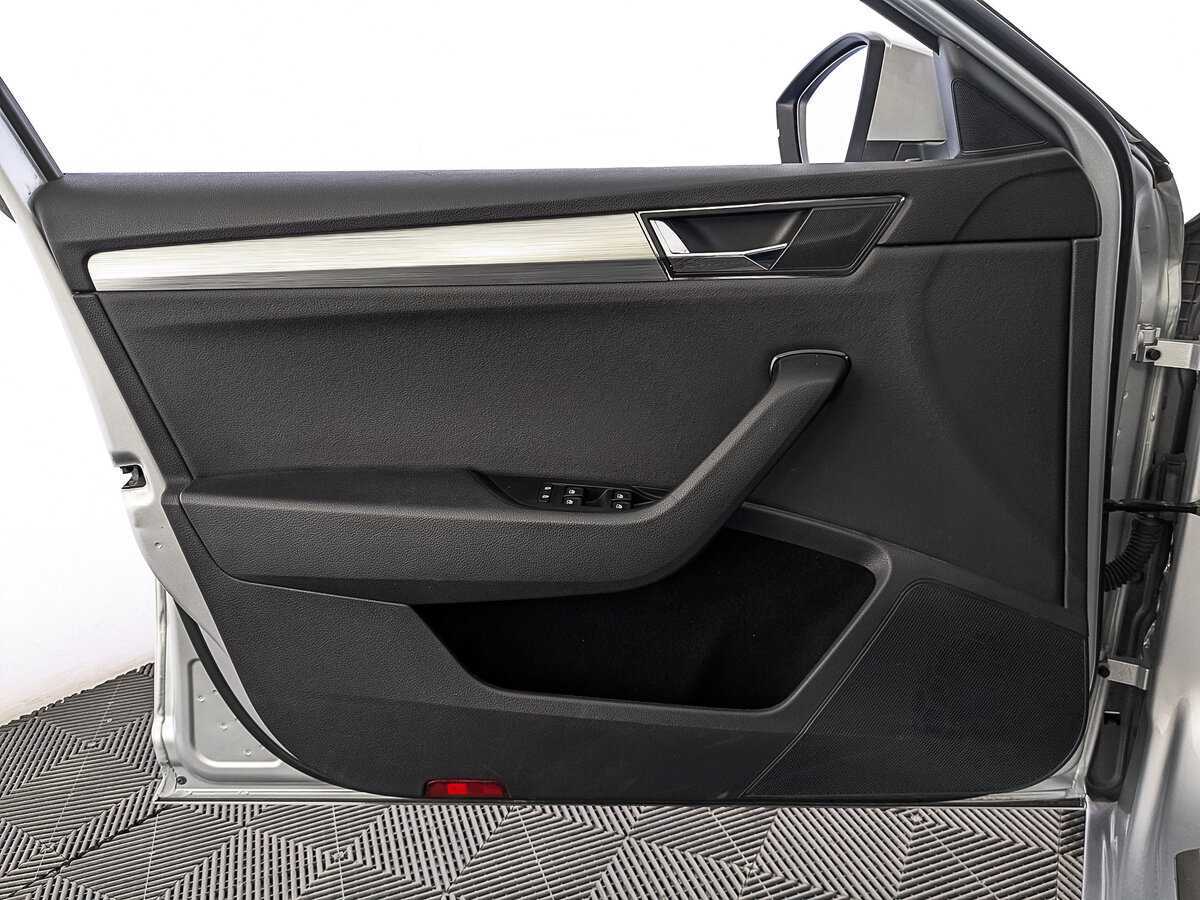 Купить Шкода Суперб, 2021, 114 480 км.. Фото: #17