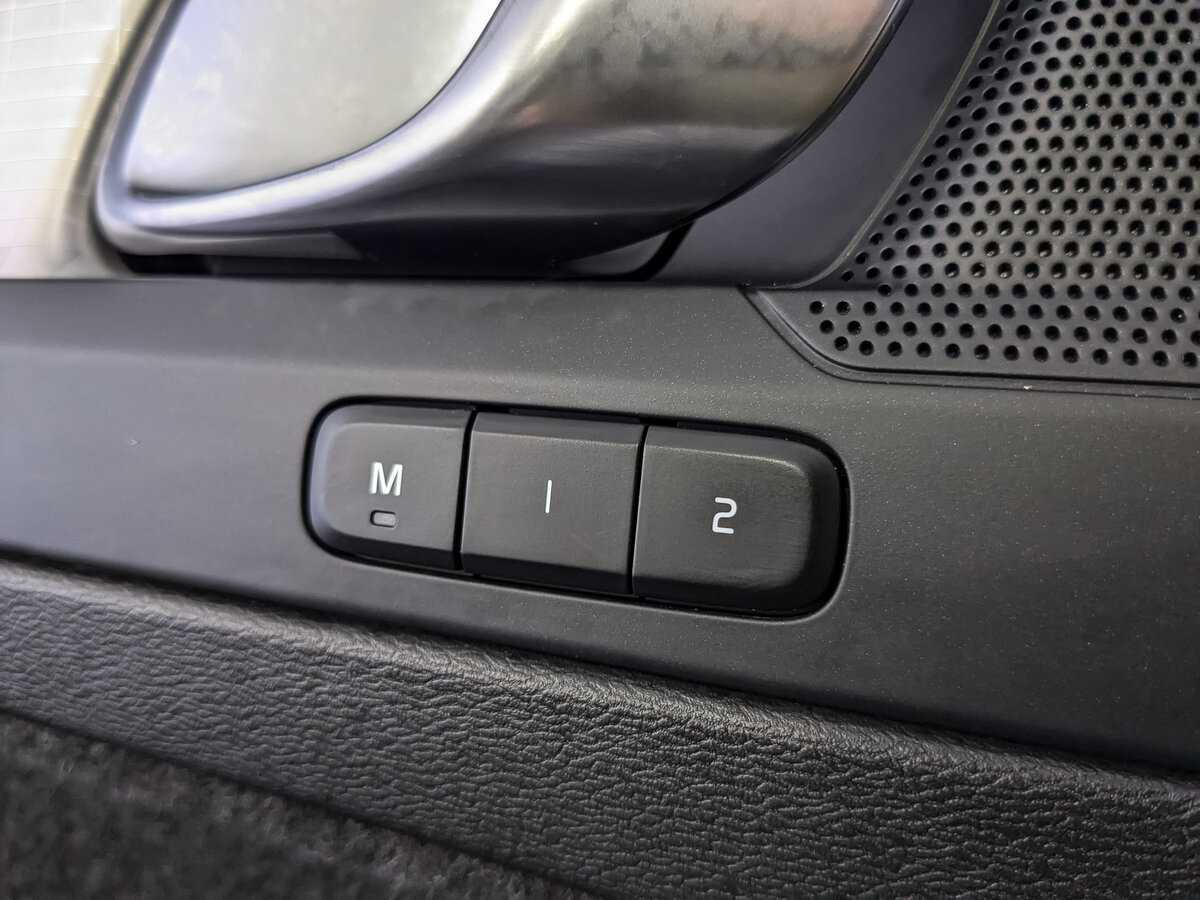 Купить Volvo XC40, 2021, 66 788 км.. Фото: #23