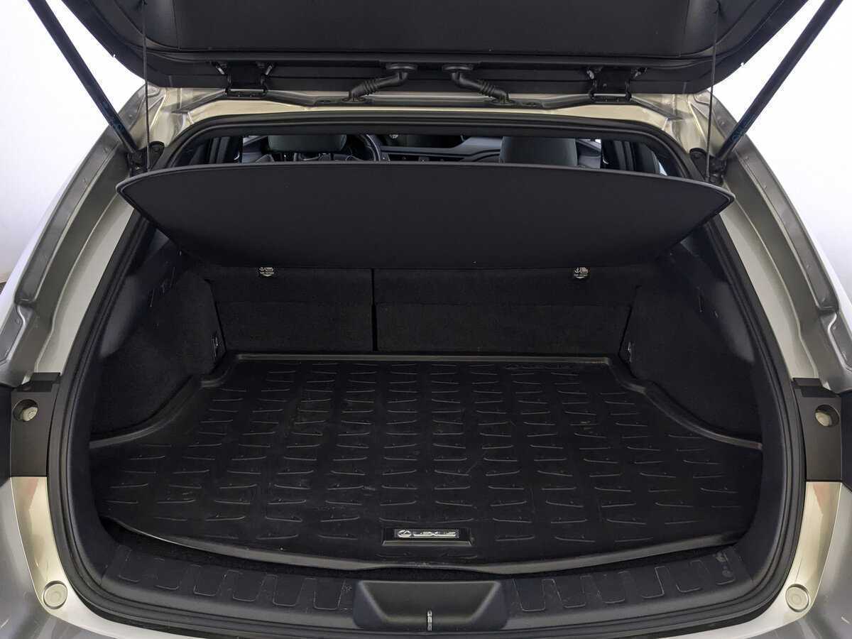 Купить Lexus UX, 2020, 49 869 км.. Фото: #9