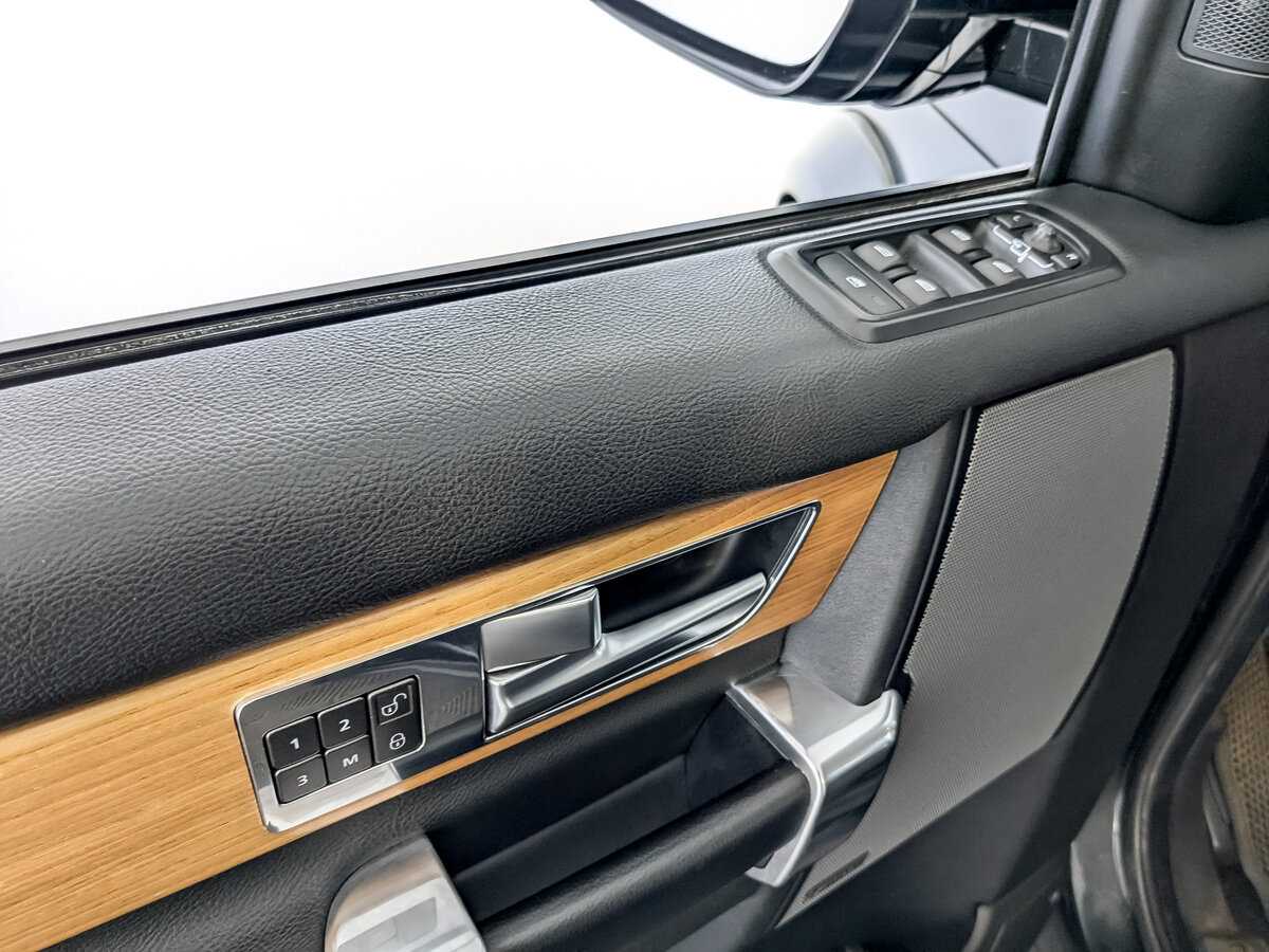 Купить Land Rover Discovery, 2014, 249 873 км.. Фото: #26