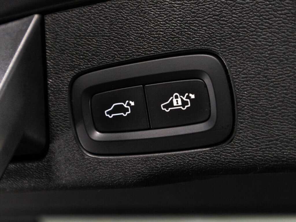 Купить Volvo XC60, 2018, 134 300 км.. Фото: #14