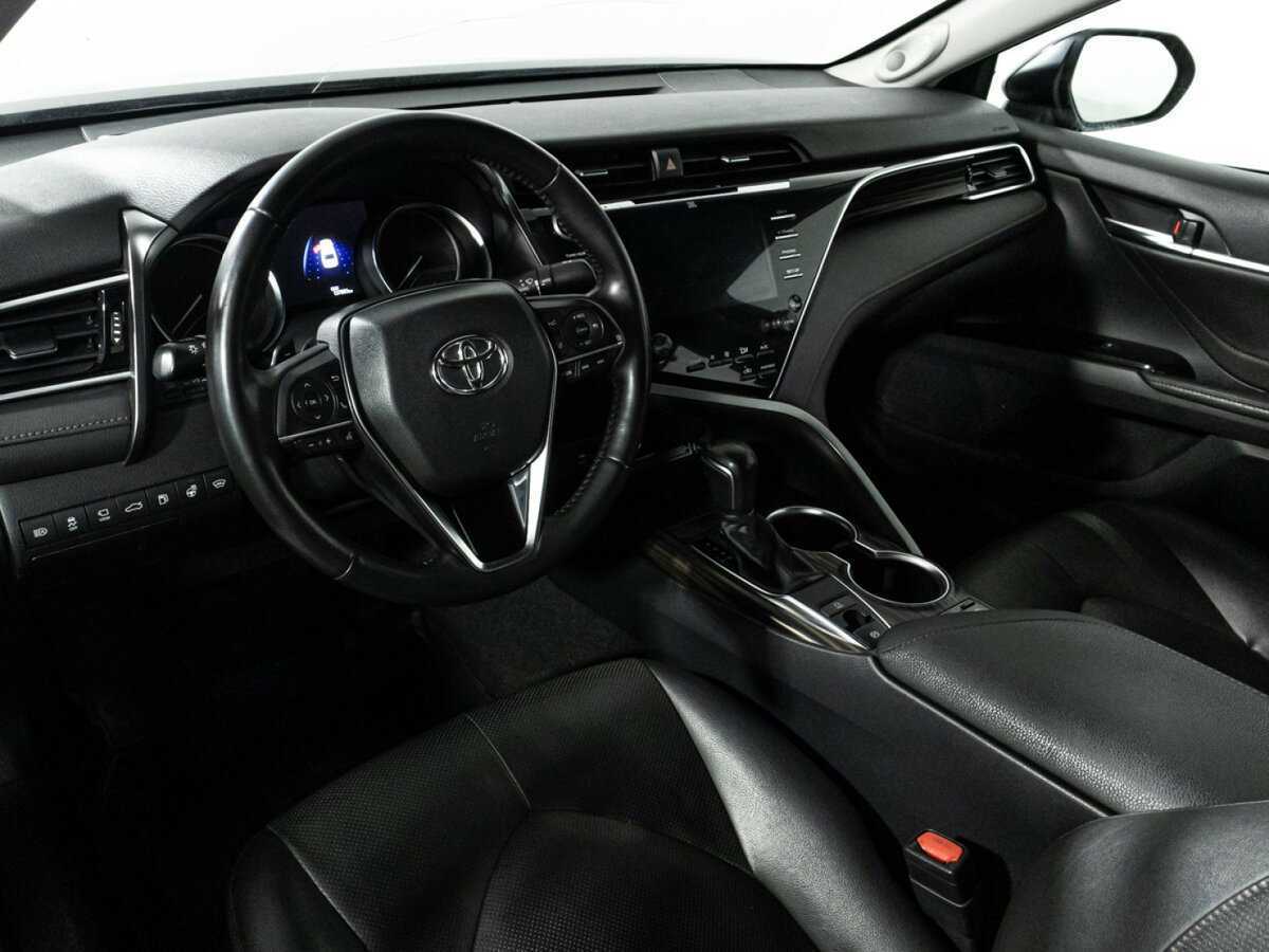 Купить Toyota Camry, 2018, 137 892 км.. Фото: #10