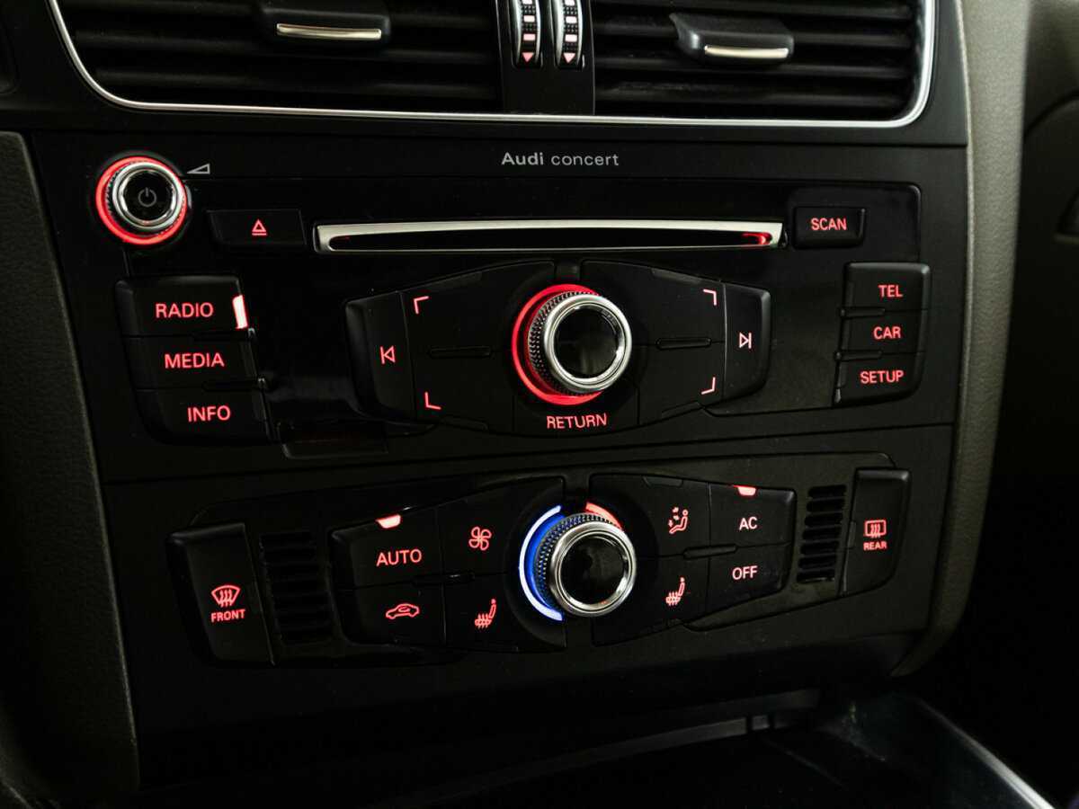 Купить Ауди К5, 2014, 197 845 км.. Фото: #16