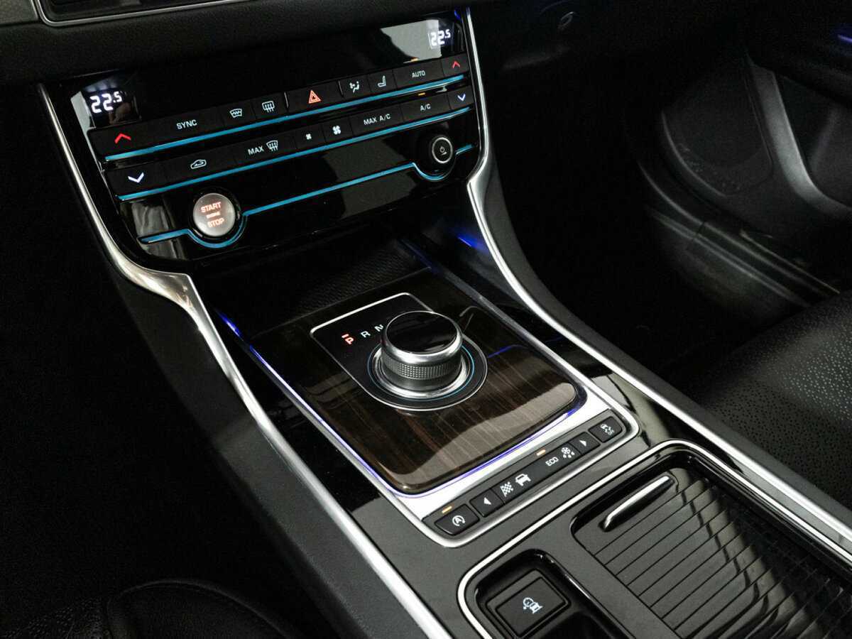 Купить Jaguar XF, 2016, 59 128 км.. Фото: #21